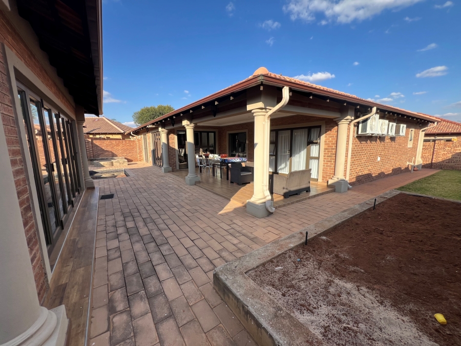 3 Bedroom Property for Sale in Wilkoppies North West